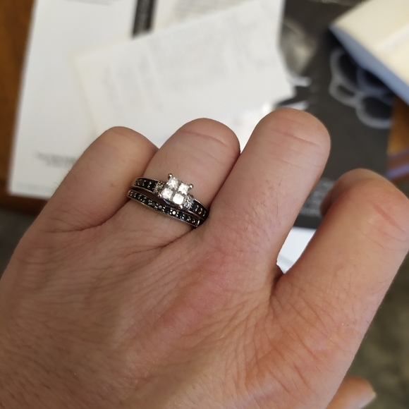 White Gold wedding set - Picture 3 of 3